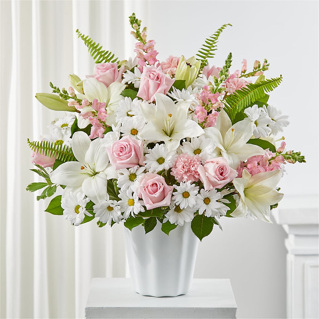 Soft Touch Tabletop Basket – Affordableflowerdelivery.com, Tontitown AR