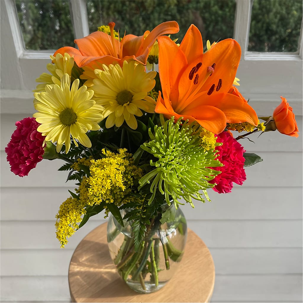 Bold & Bright – A Florist Original –  Affordableflowerdelivery.com, Tontitown AR