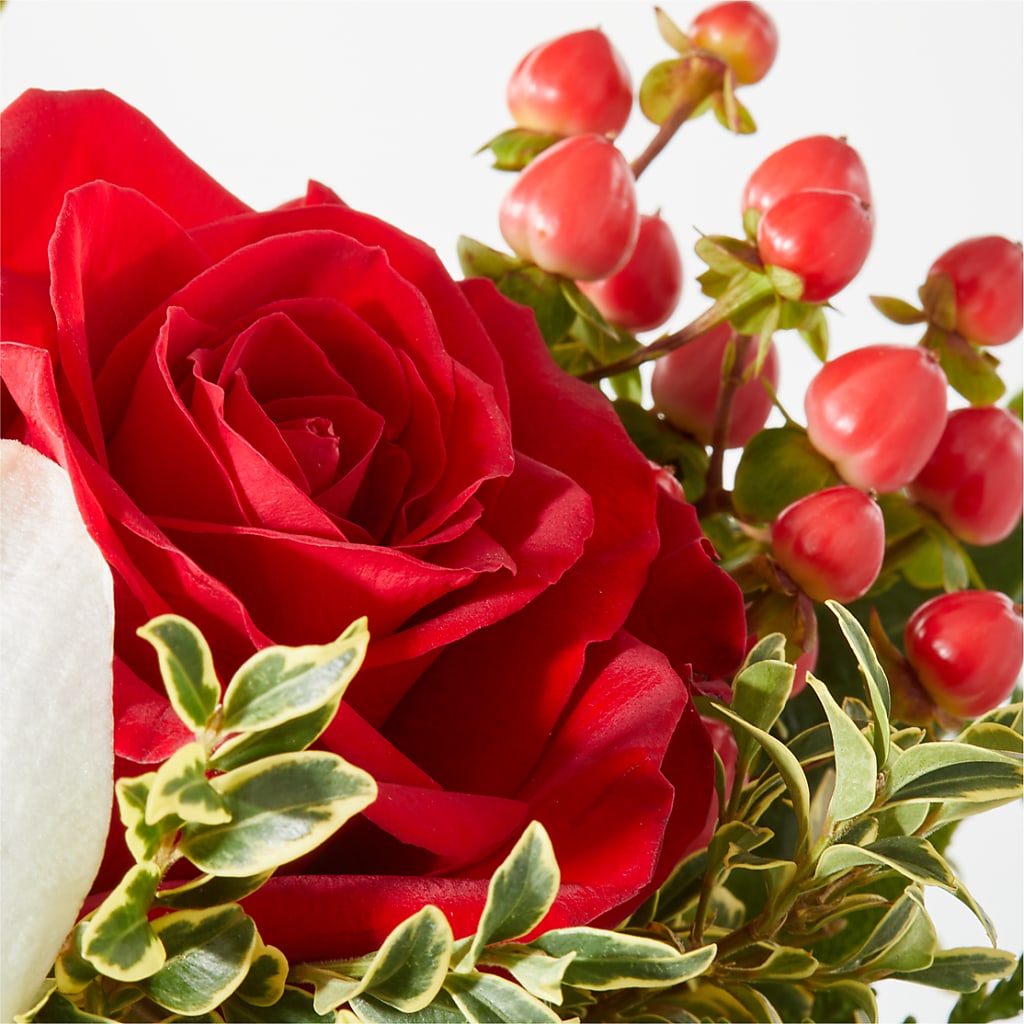 Snowy Wonderland Bouquet –  Affordableflowerdelivery.com, Tontitown AR