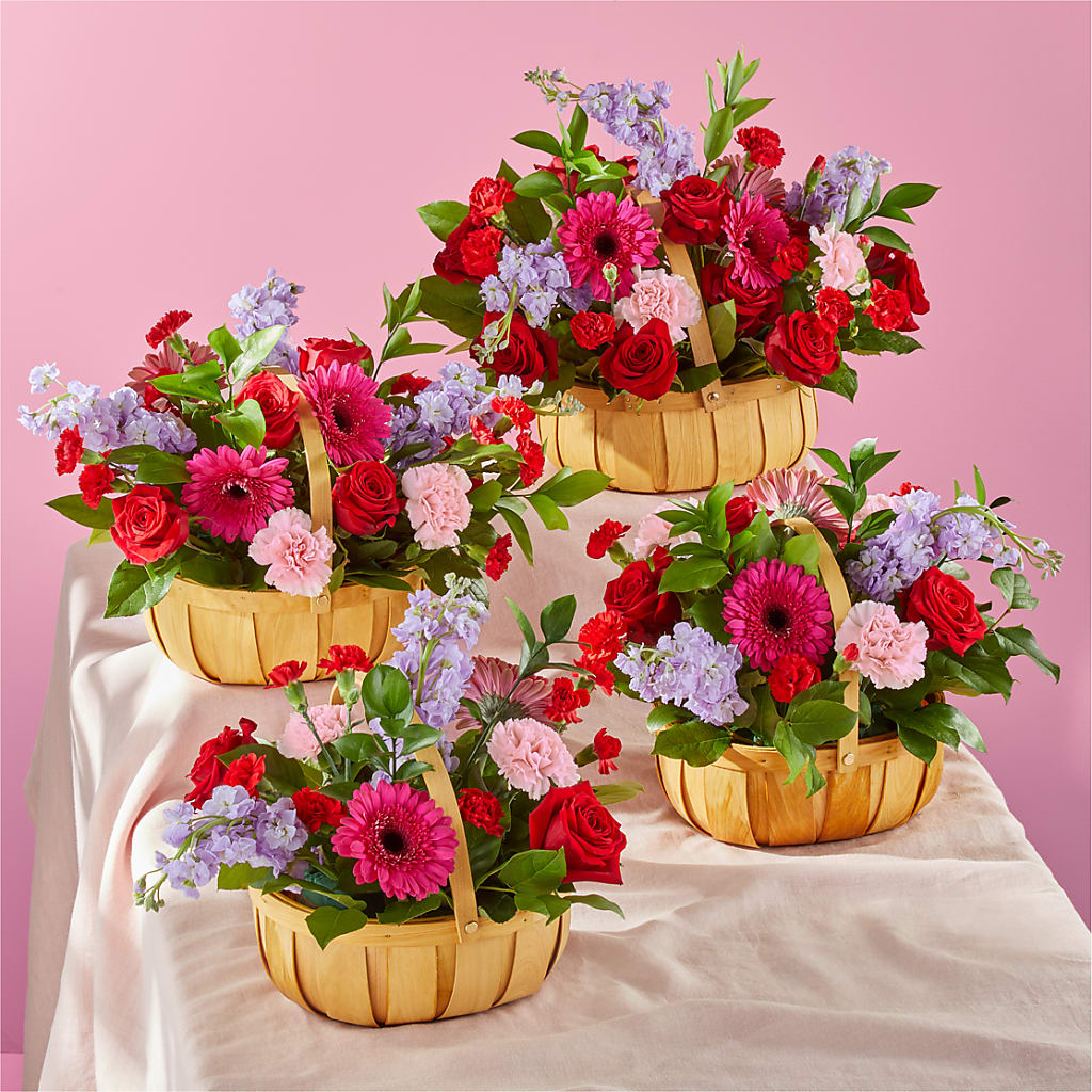 Pink Picnic Basket –  Affordableflowerdelivery.com, Tontitown AR