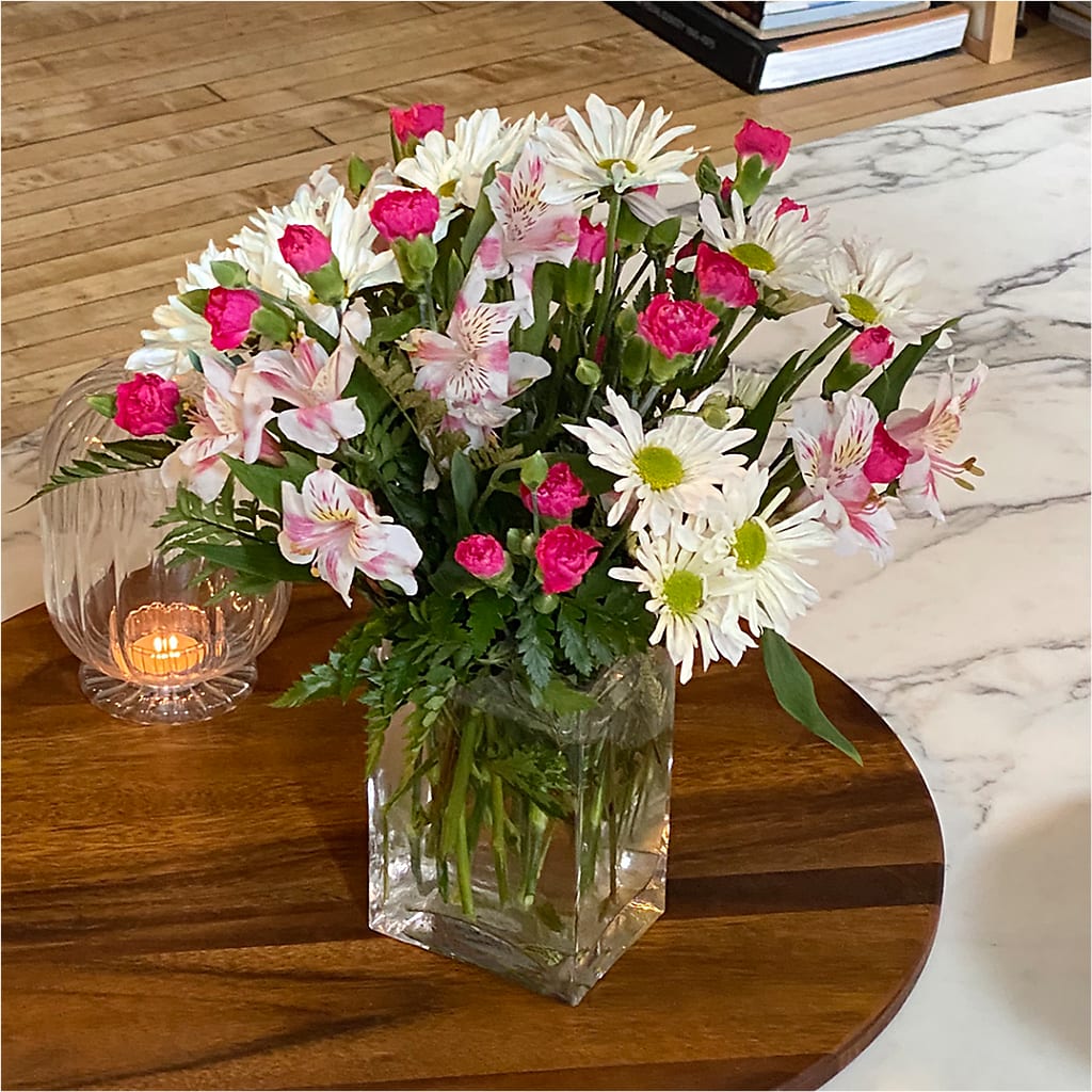 Sweet Surprises® Bouquet –  Affordableflowerdelivery.com, Tontitown AR