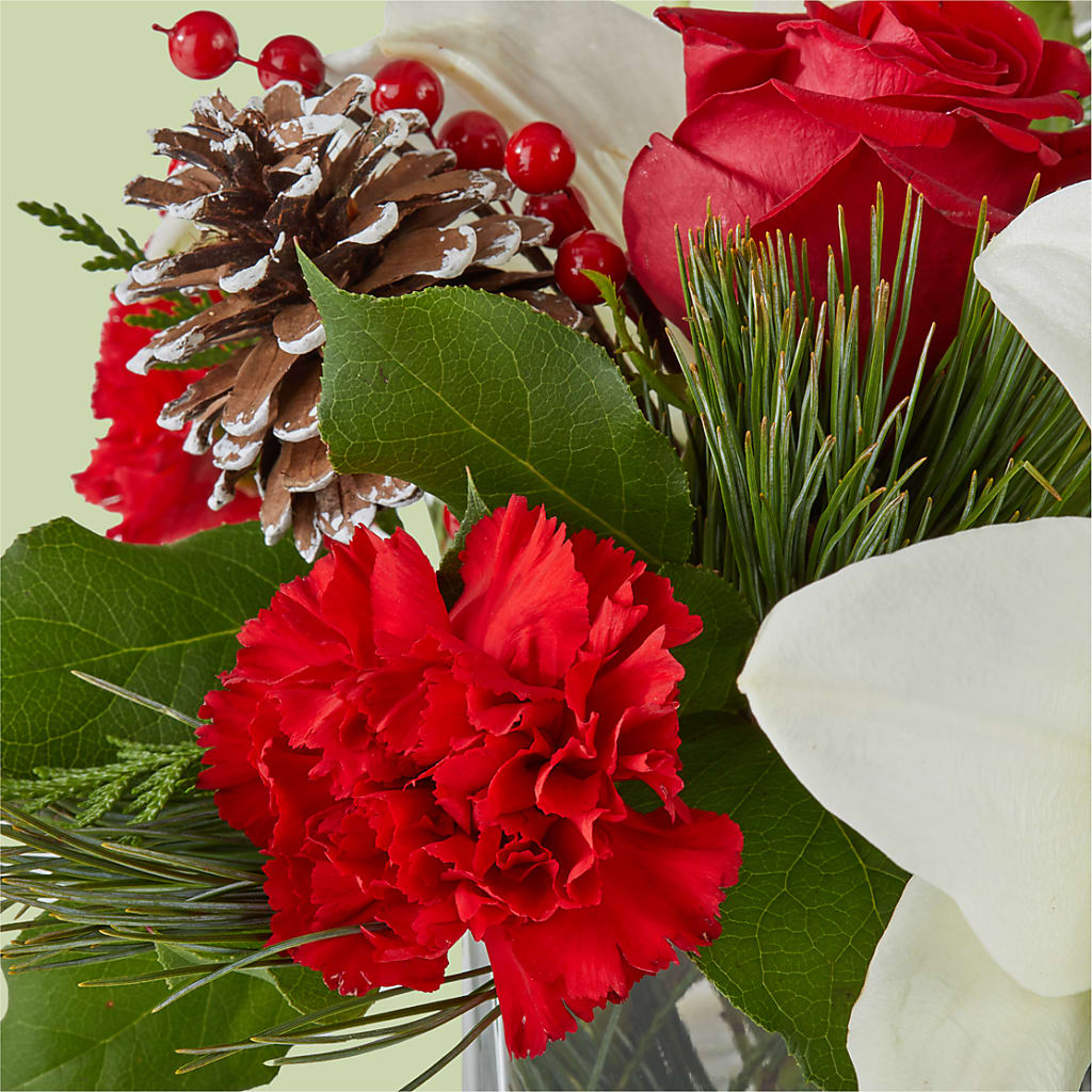 Glistening Icicles Bouquet –  Affordableflowerdelivery.com, Tontitown AR