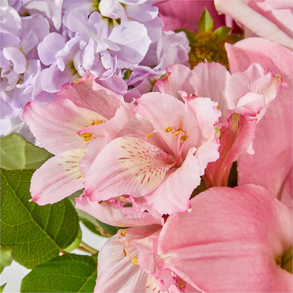 The Crown Jewel Bouquet –  Affordableflowerdelivery.com, Tontitown AR