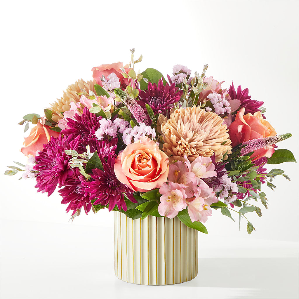 Berry Cobbler Bouquet with Ivory Vase –  Affordableflowerdelivery.com, Tontitown AR