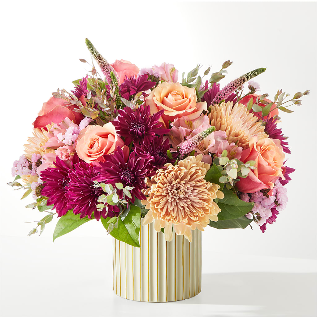 Berry Cobbler Bouquet with Ivory Vase –  Affordableflowerdelivery.com, Tontitown AR