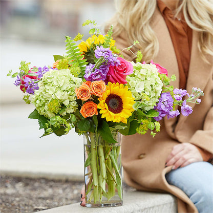 Vibrant Greetings Bouquet –  Affordableflowerdelivery.com, Tontitown AR