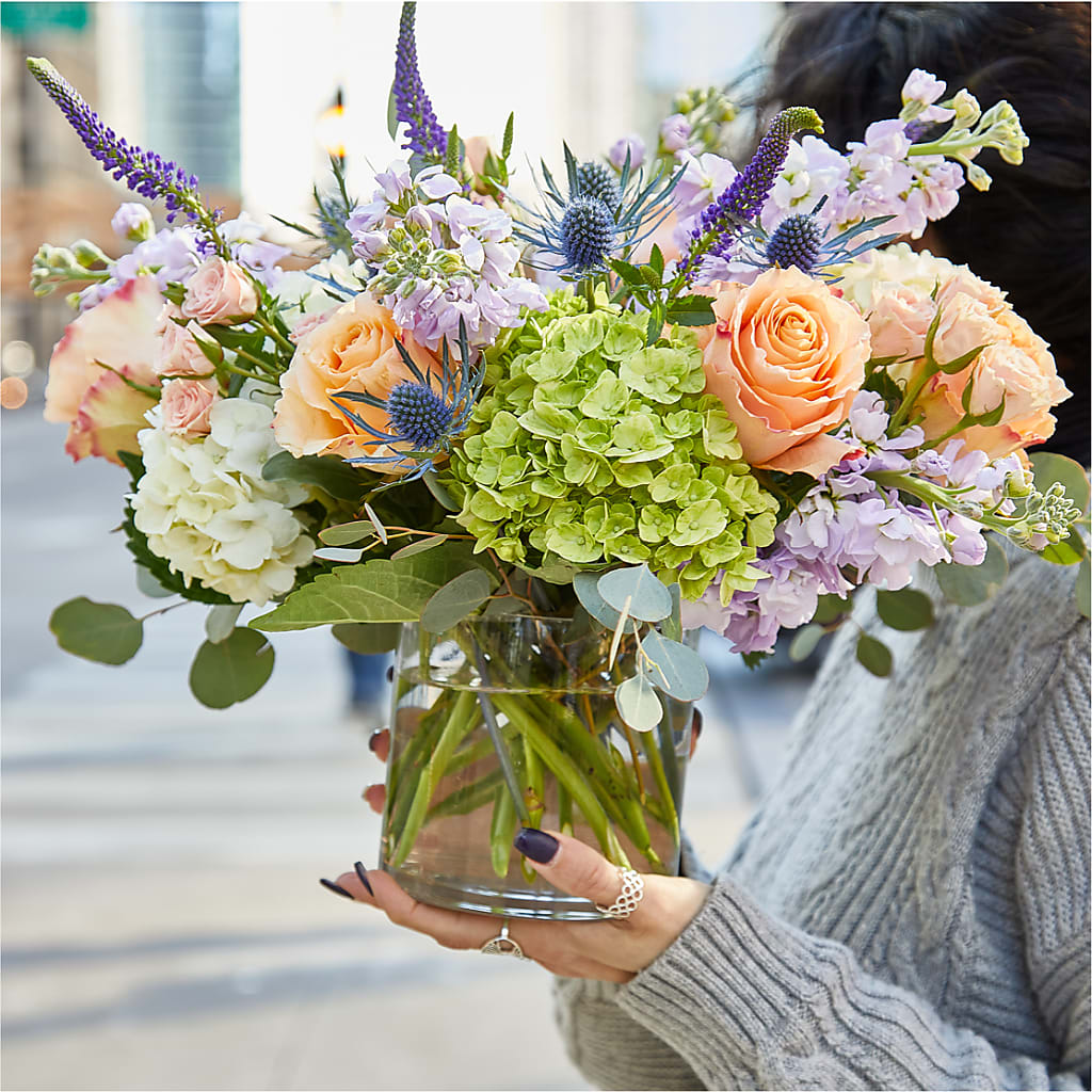 Porch Swing Bouquet –  Affordableflowerdelivery.com, Tontitown AR