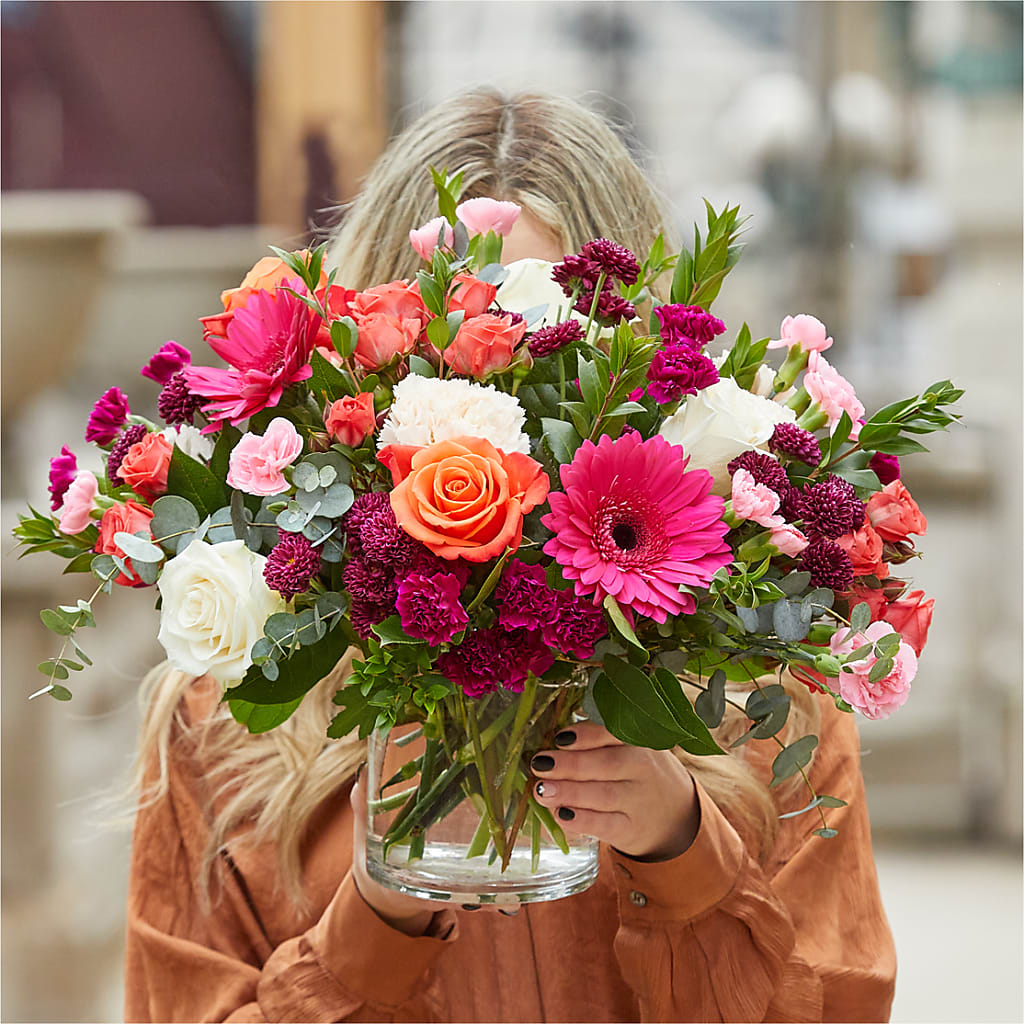 Smell the Roses Bouquet –  Affordableflowerdelivery.com, Tontitown AR
